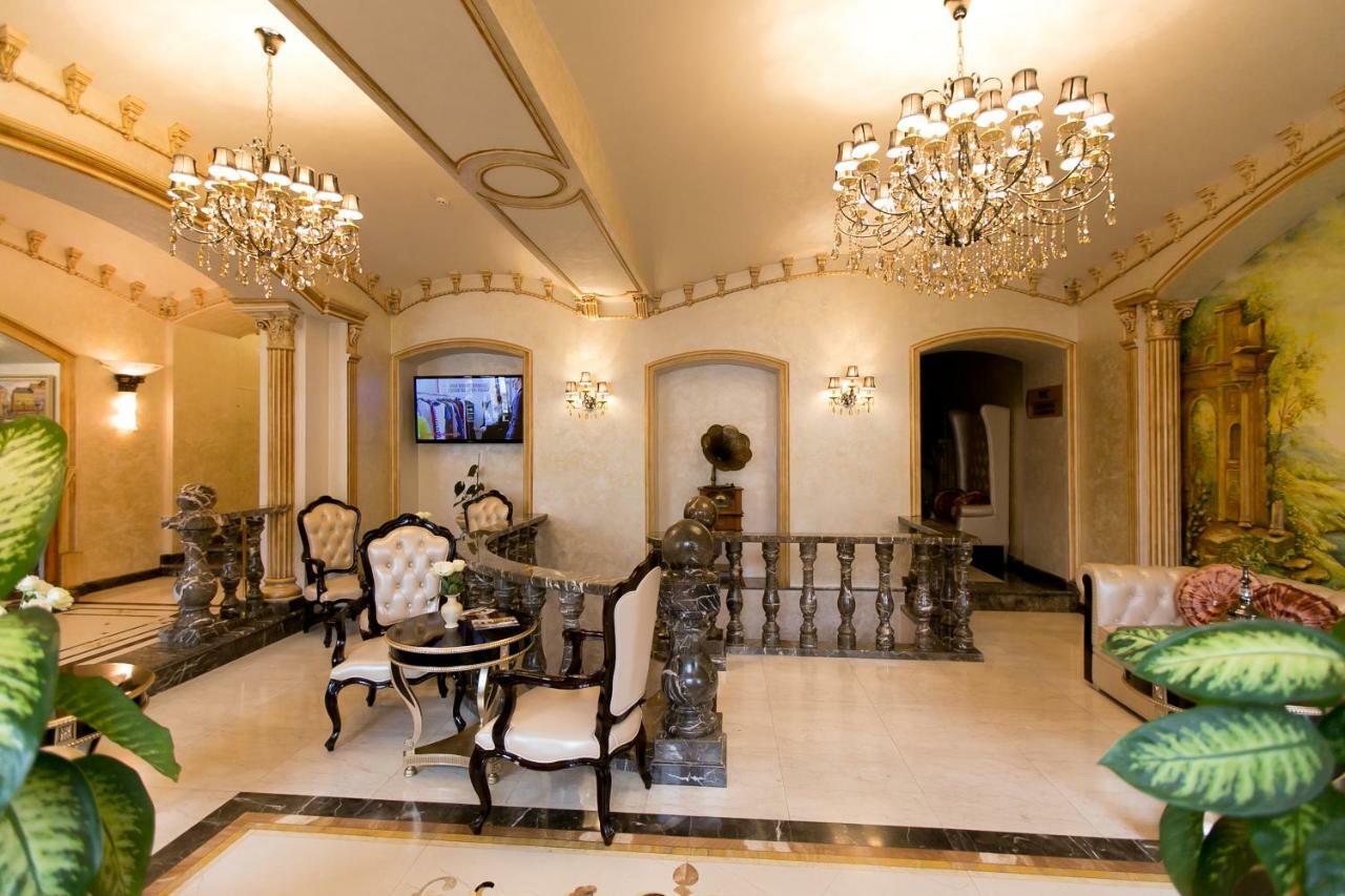 Allureinn Hotel And Spa Chernivtsi Exterior foto